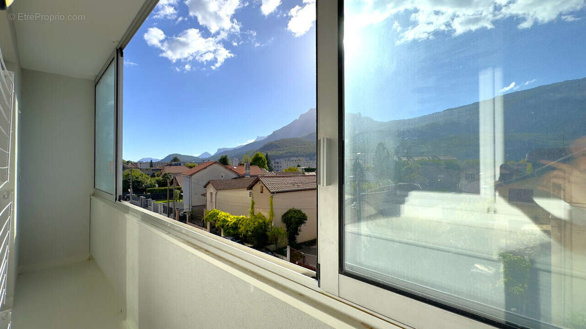 Appartement à FONTAINE