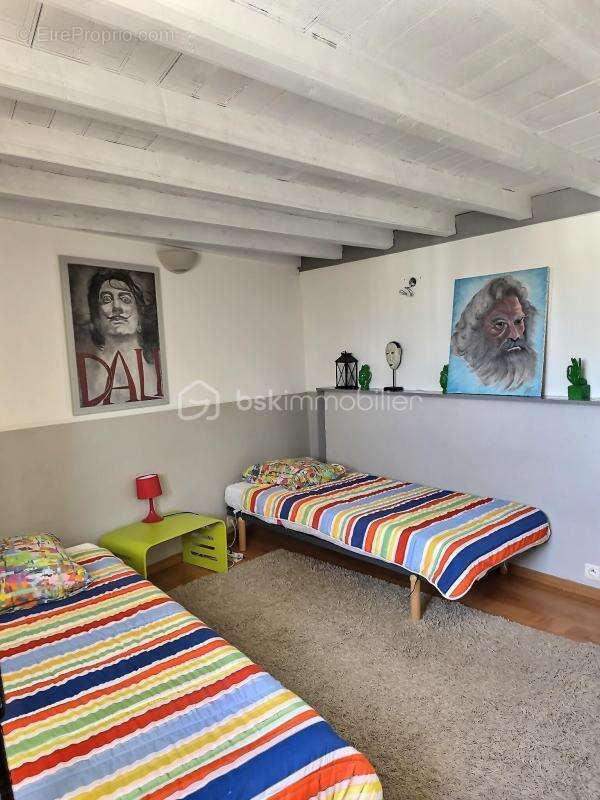 Maison à SAINT-ESTEVE