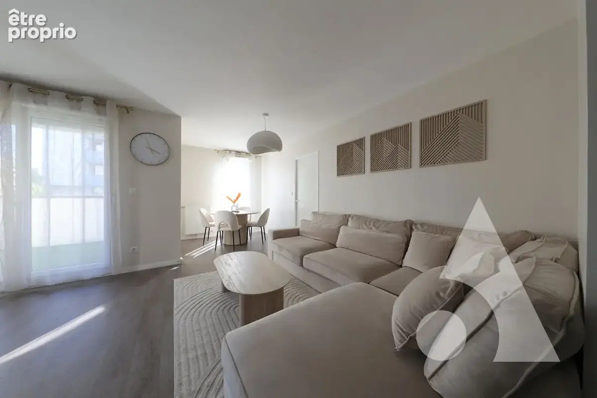 F4 avec 3 chambres, terrasse et parking privé - photo 2