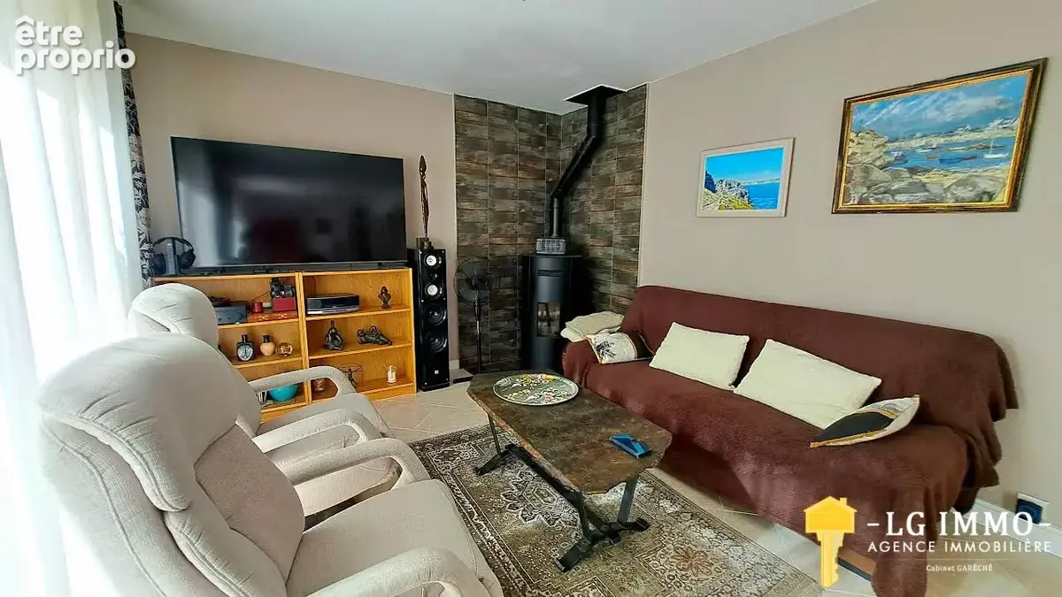 Maison familiale de 174 m2 , belles prestations , idéalement située. - photo 8