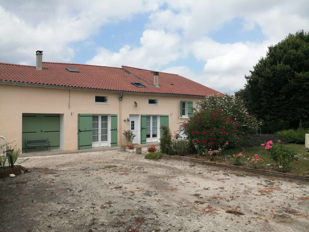 Maison à RIBERAC