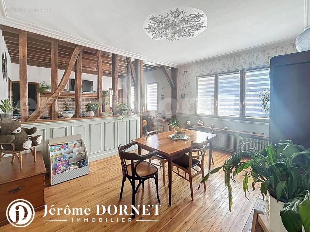 pet_00007 - Maison à BRETEUIL