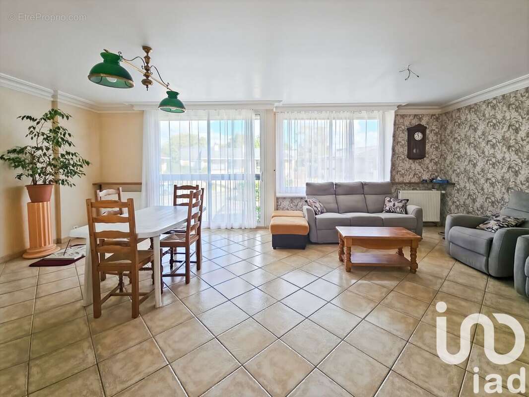 Photo 3 - Maison à BRIE-COMTE-ROBERT