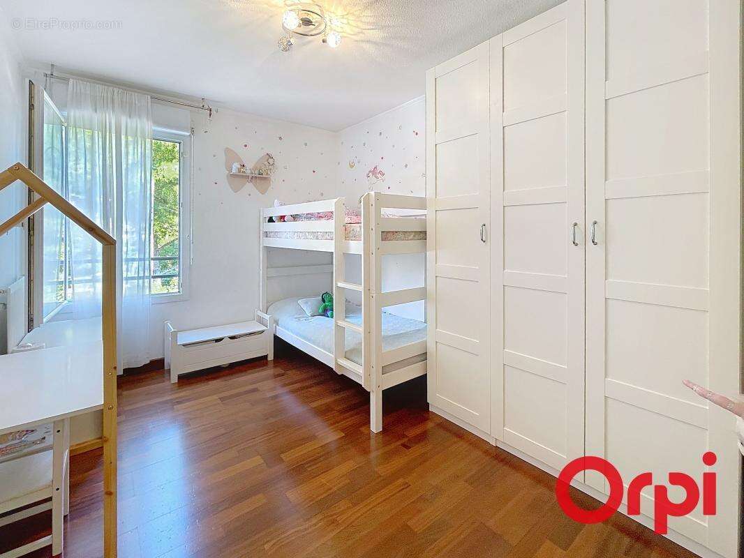 Appartement à MARSEILLE-11E