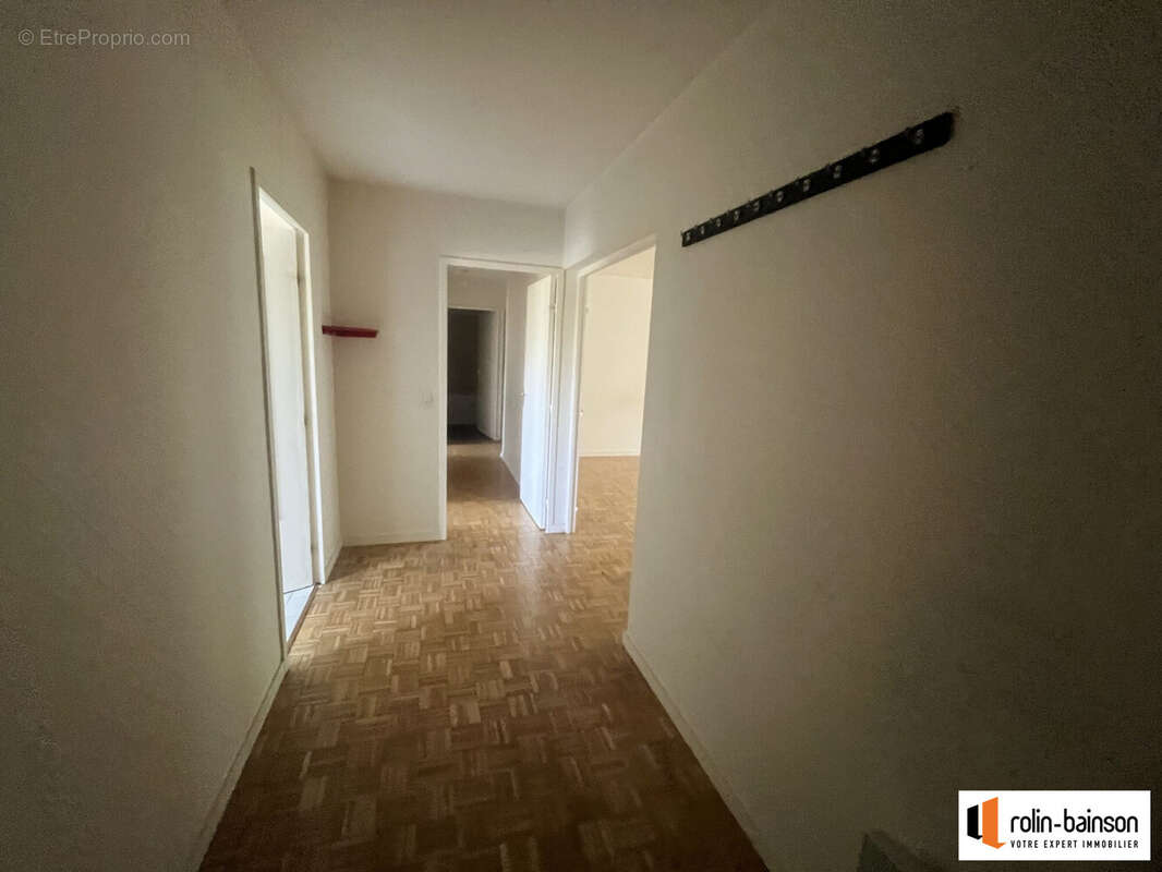 Appartement 84 m² à Villeurbanne  - photo 7