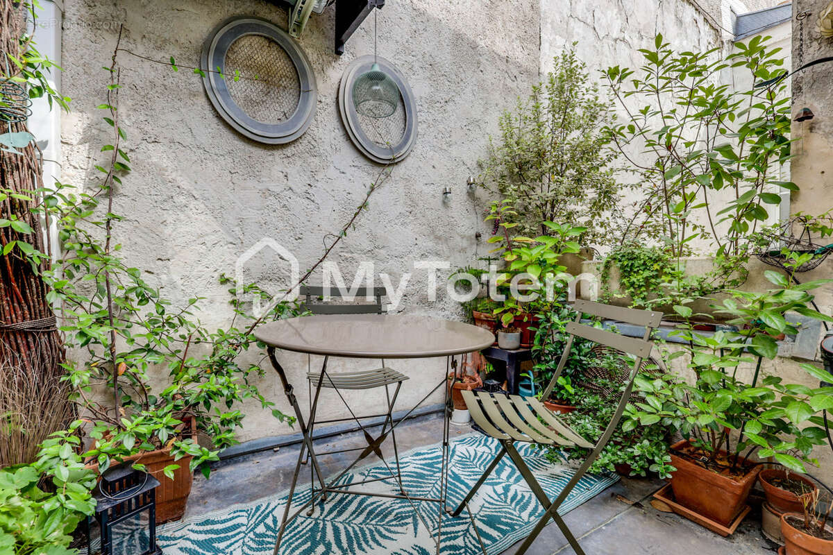 Appartement à PARIS-11E