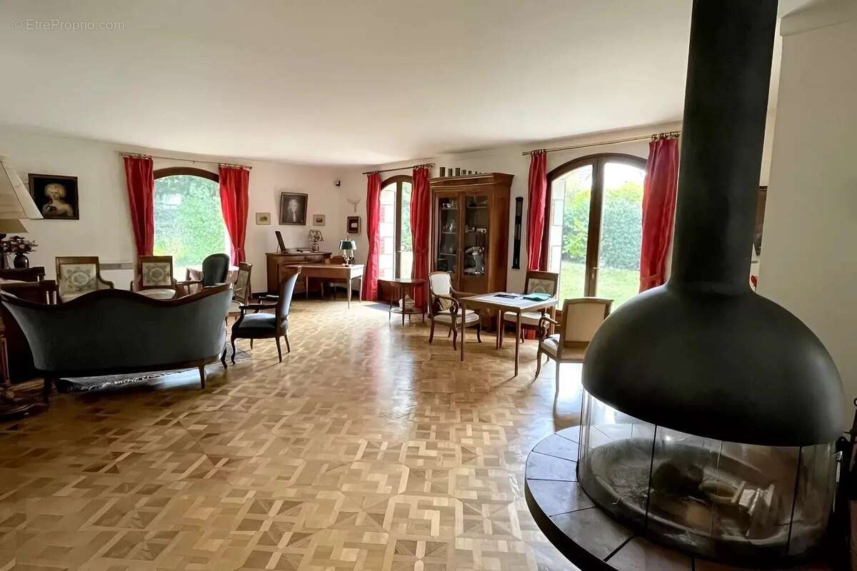 Maison à LE VESINET