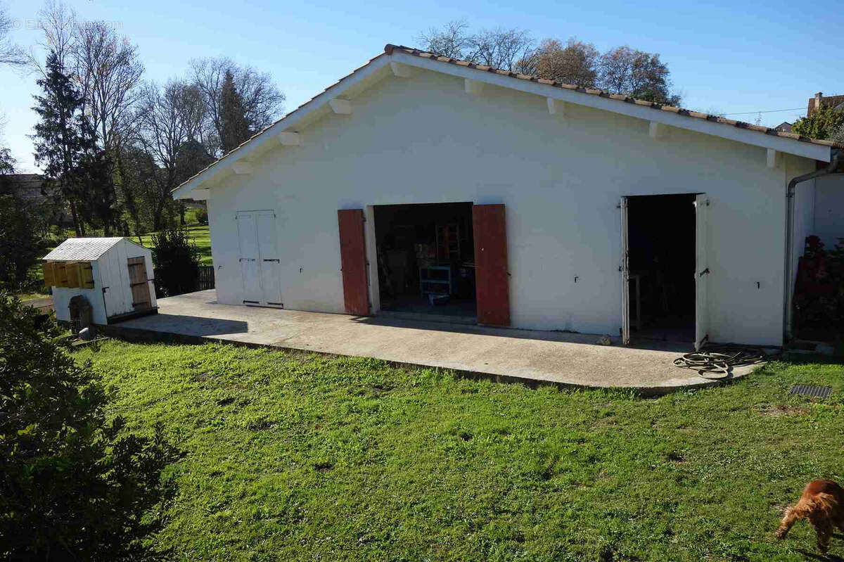 Maison à PUGNAC