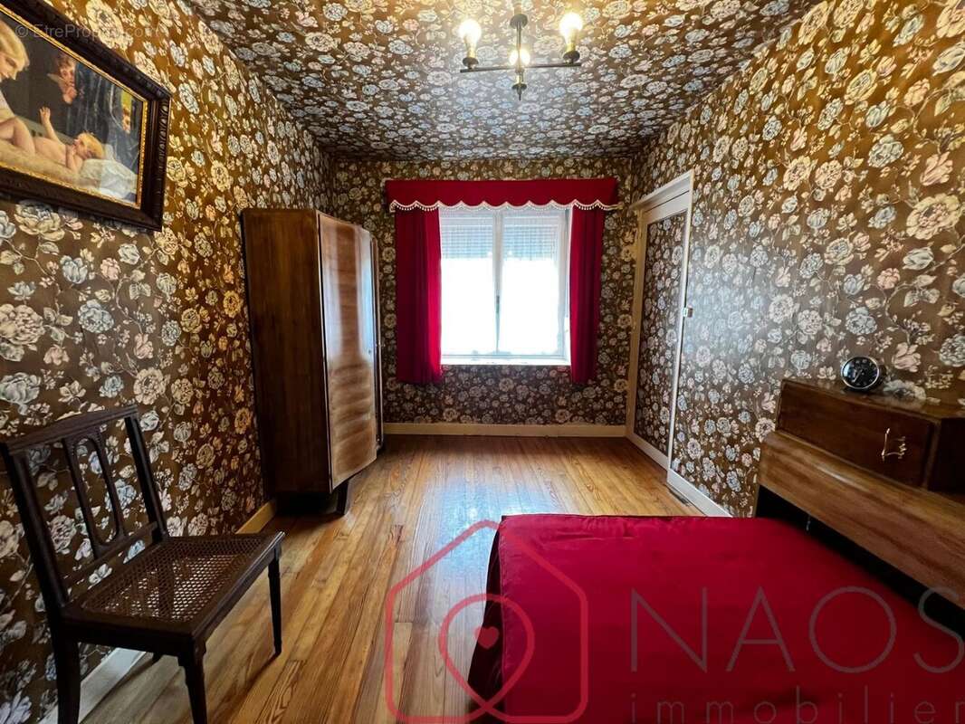 Maison à LES MAZURES