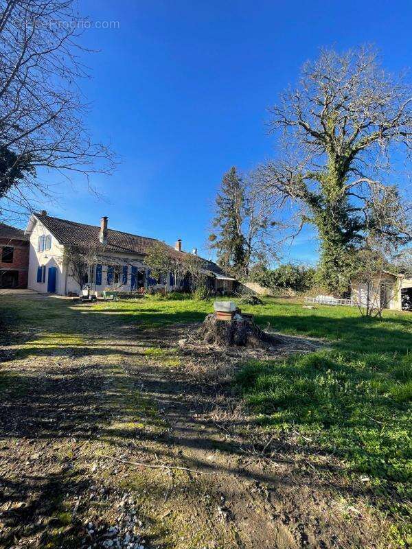 Maison à ARTIGAT