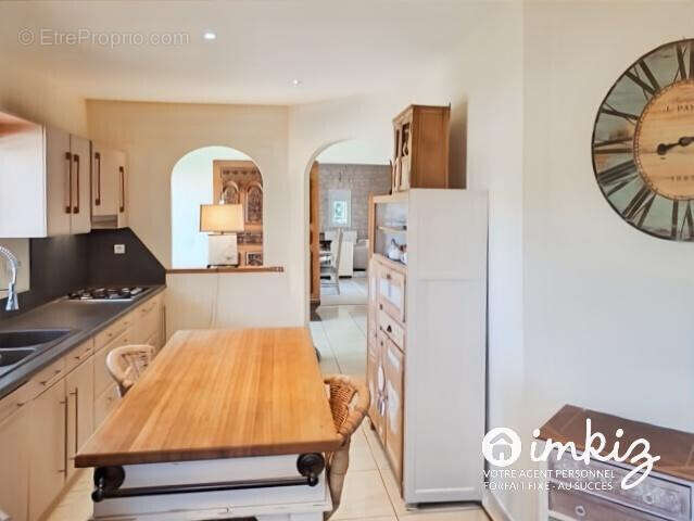 Superbe Maison Située à 10 minutes des Plages. - photo 7