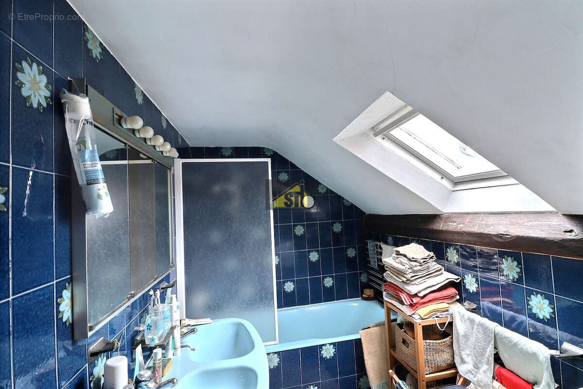 Appartement à PARIS-14E