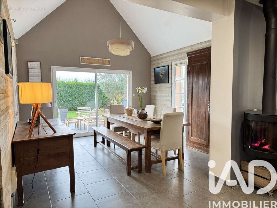 Maison 176 m² à Presles-En-Brie  - photo 8