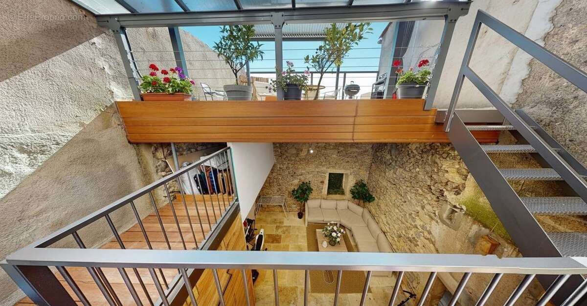 Maison à BESSAN