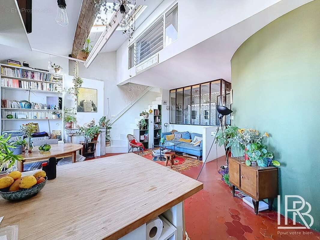 Appartement à MARSEILLE-6E