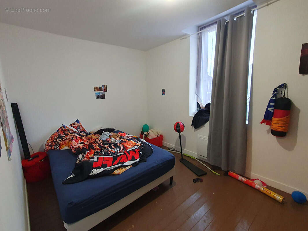 Maison à ORIGNY-SAINTE-BENOITE