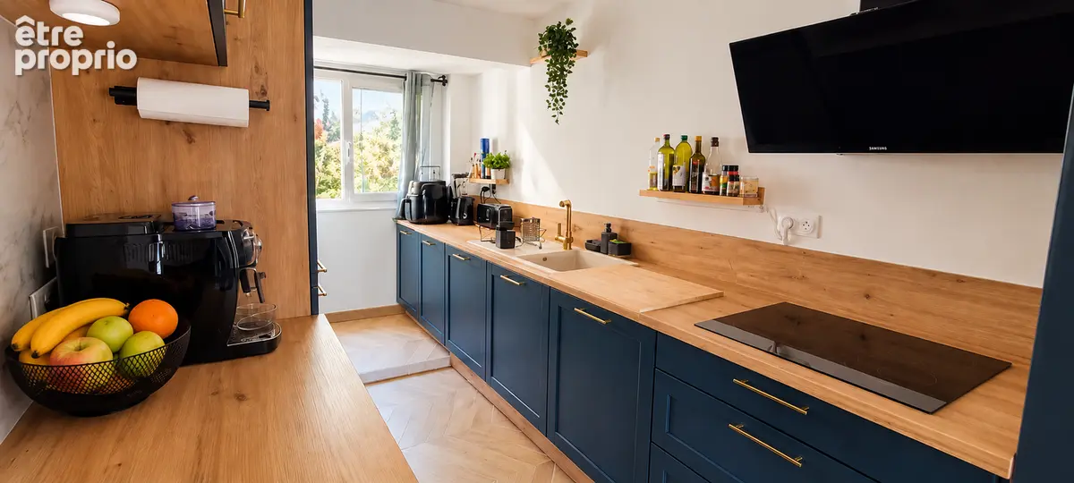 ** APPARTEMENT 4 Pièces avec 3 Chambres ** Climatisé ** Prestations Modernes ** Terrasse Ensoleillée ** (83430) SAINT MANDRIER S - photo 5