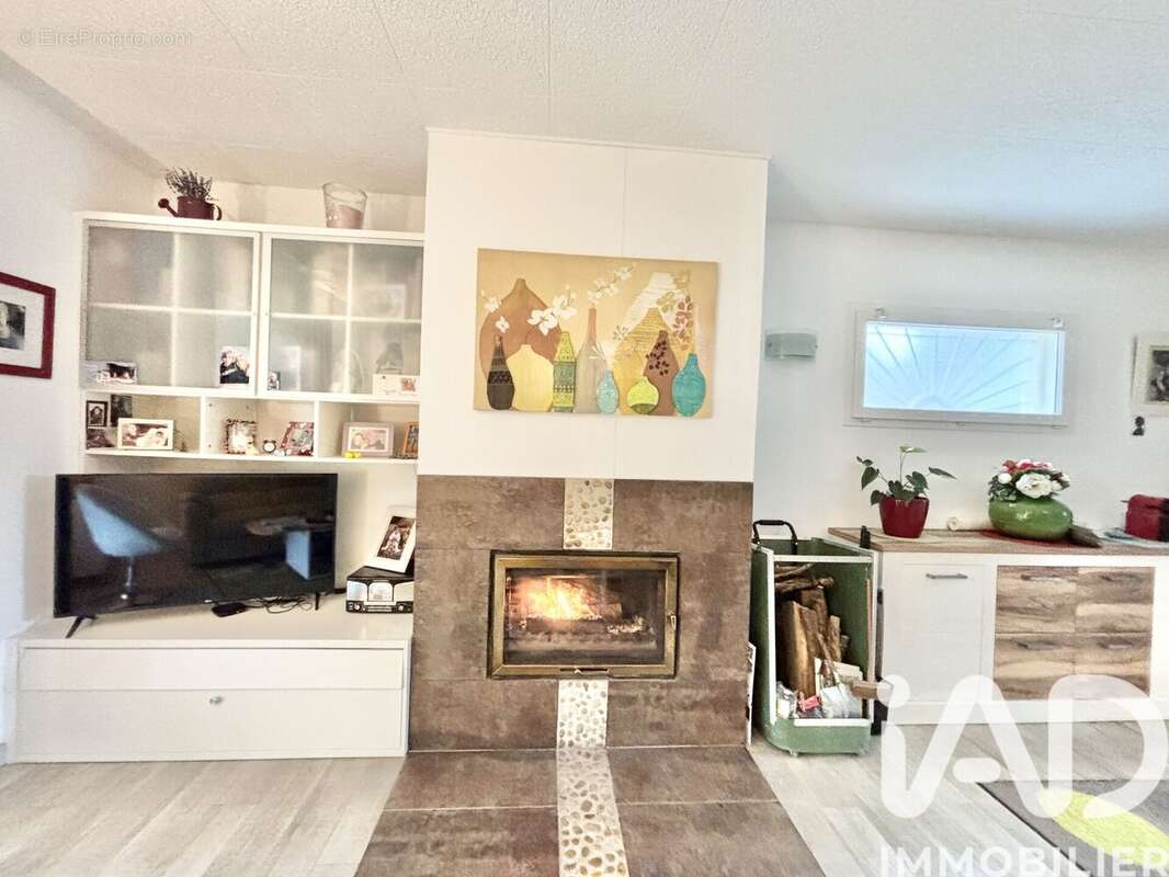 Photo 3 - Maison à SAINT-SULPICE-ET-CAMEYRAC