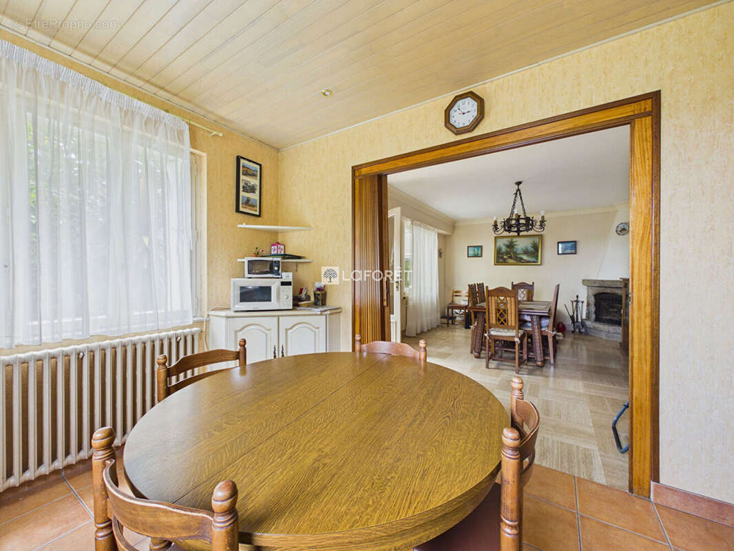 Maison Pleuven 6 pièce(s) 118 m2 - photo 9