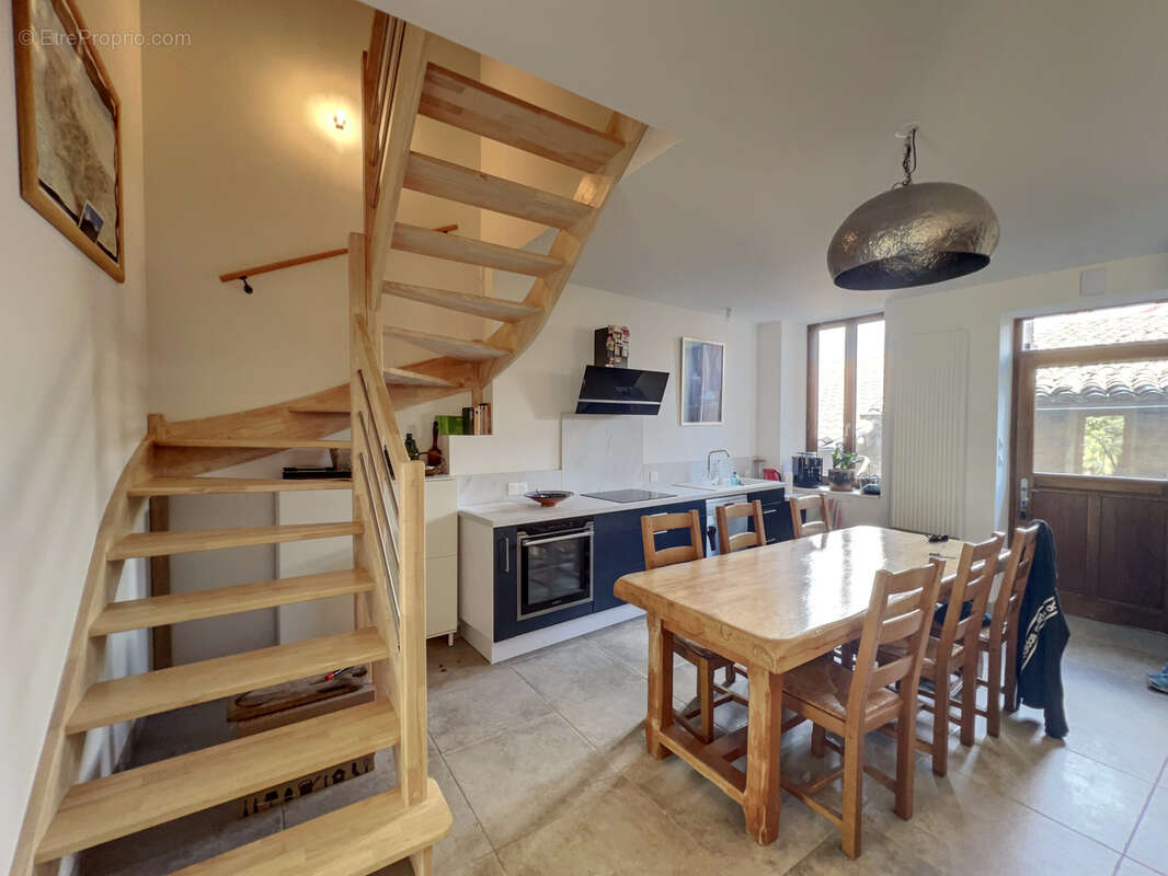 Maison à CORNAS