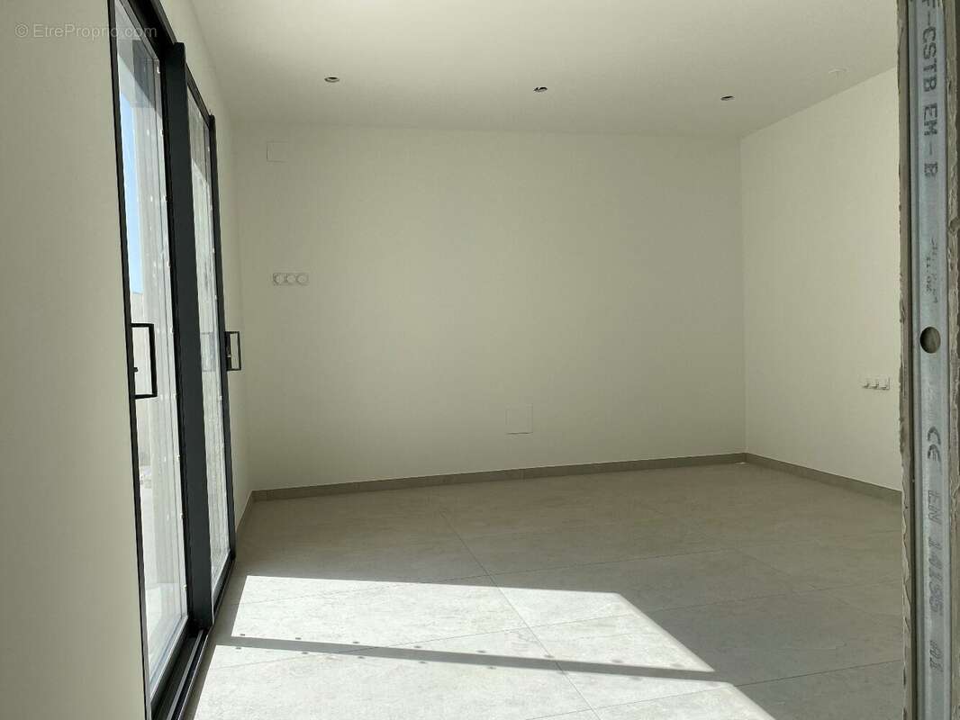 Maison à NEZIGNAN-L&#039;EVEQUE