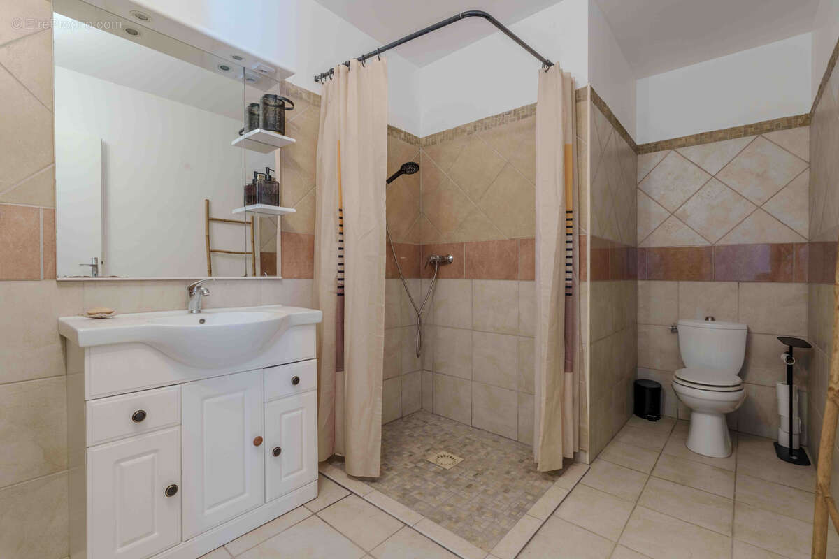 'Coline' Maison 5 chambres - garage- jardin - photo 14