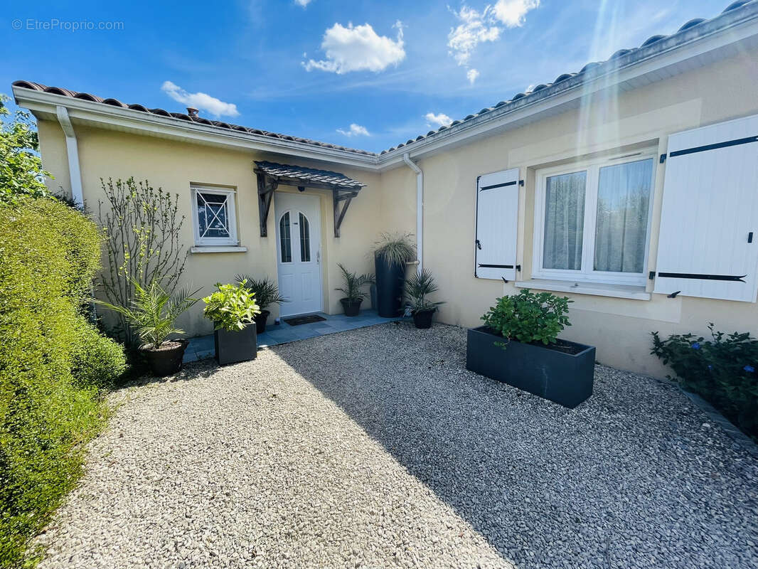 Maison à MIGNE-AUXANCES