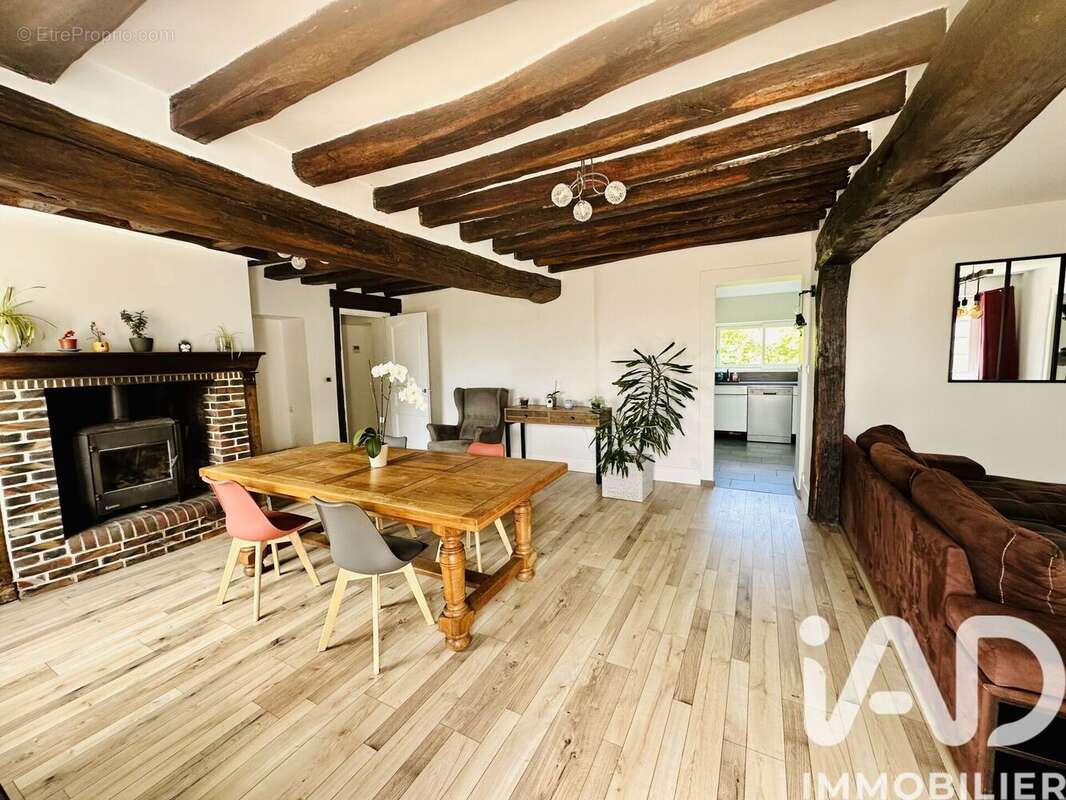 Maison 153 m² à Saint-Arnoult-Des-Bois  - photo 5