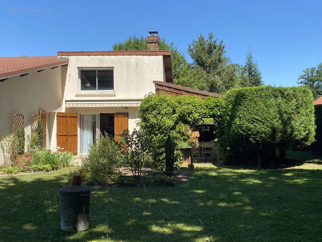 Maison à NOGENT-SUR-VERNISSON