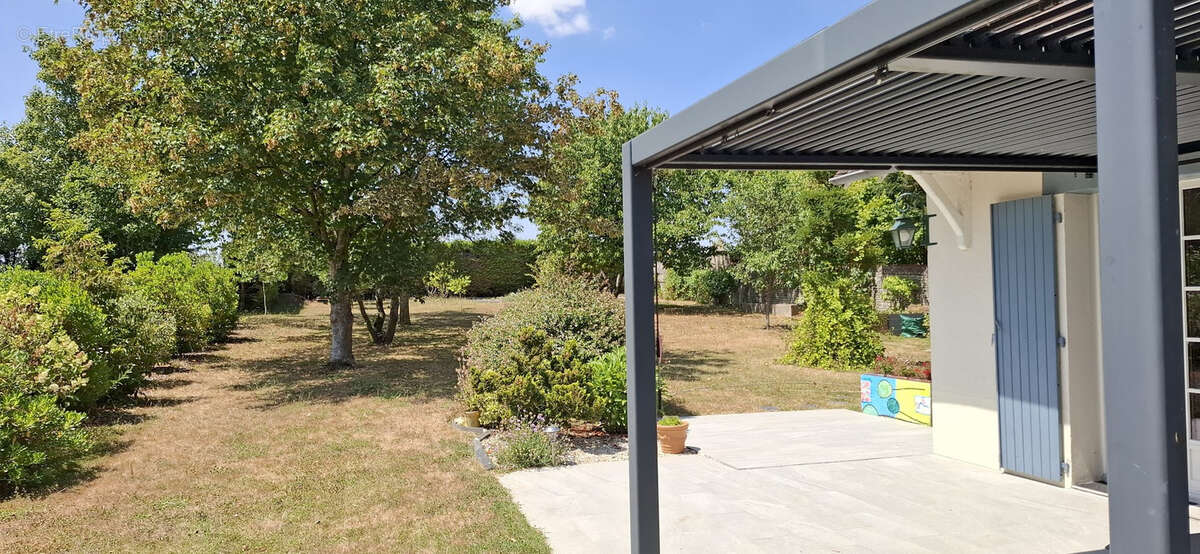À vendre   Maison familiale de 175 m2   7 pièces   4 chambres   Yèvre-le-Châtel - photo 16