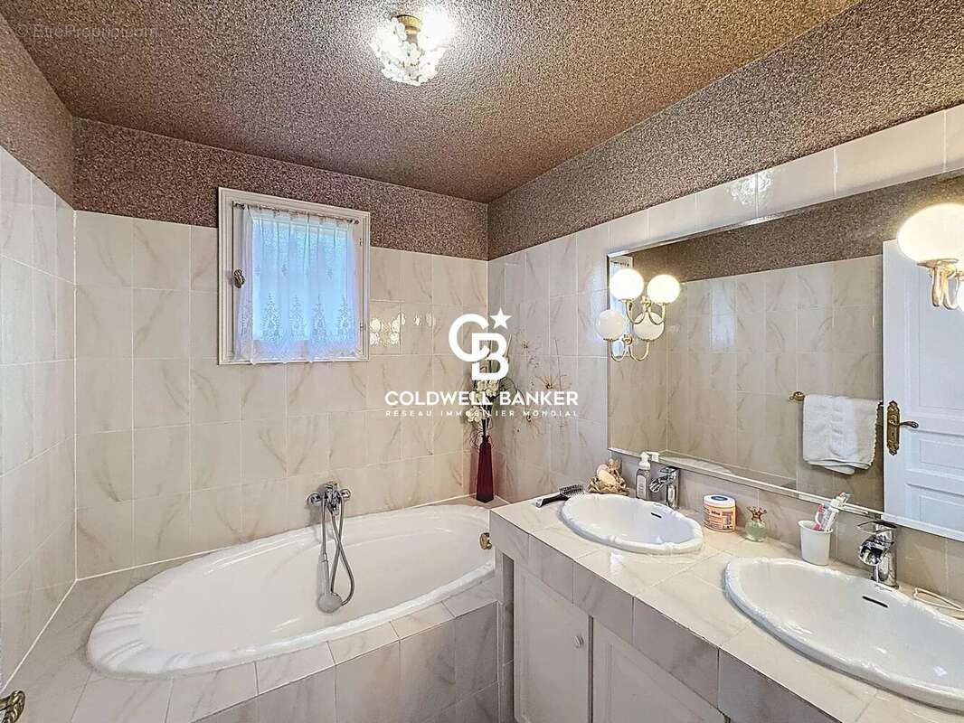 Maison à SAINT-RAPHAEL