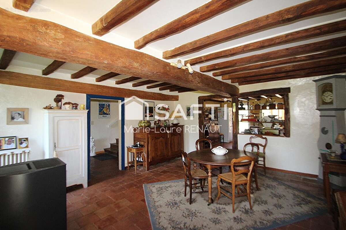 Photo 5 - Maison à SAINT-JULIEN-DU-PUY