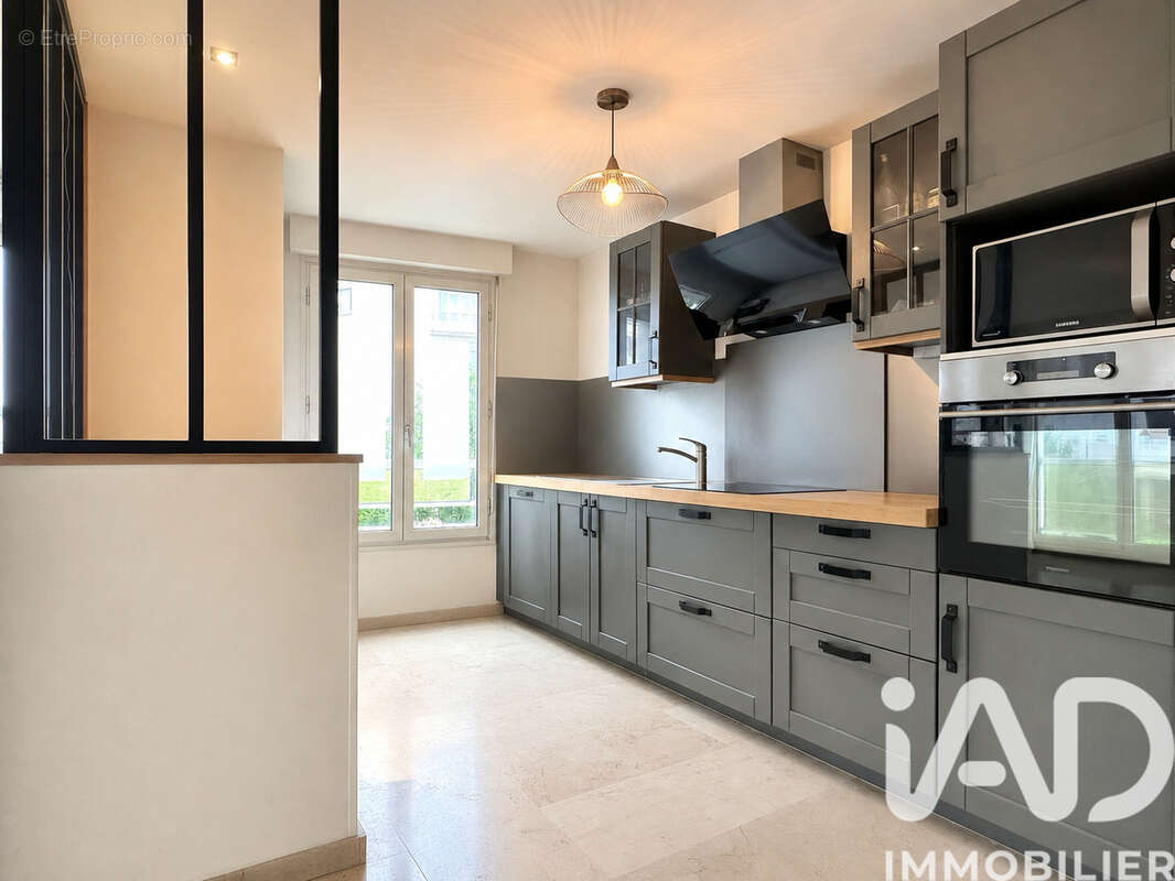 Photo 8 - Appartement à VILLEMOMBLE
