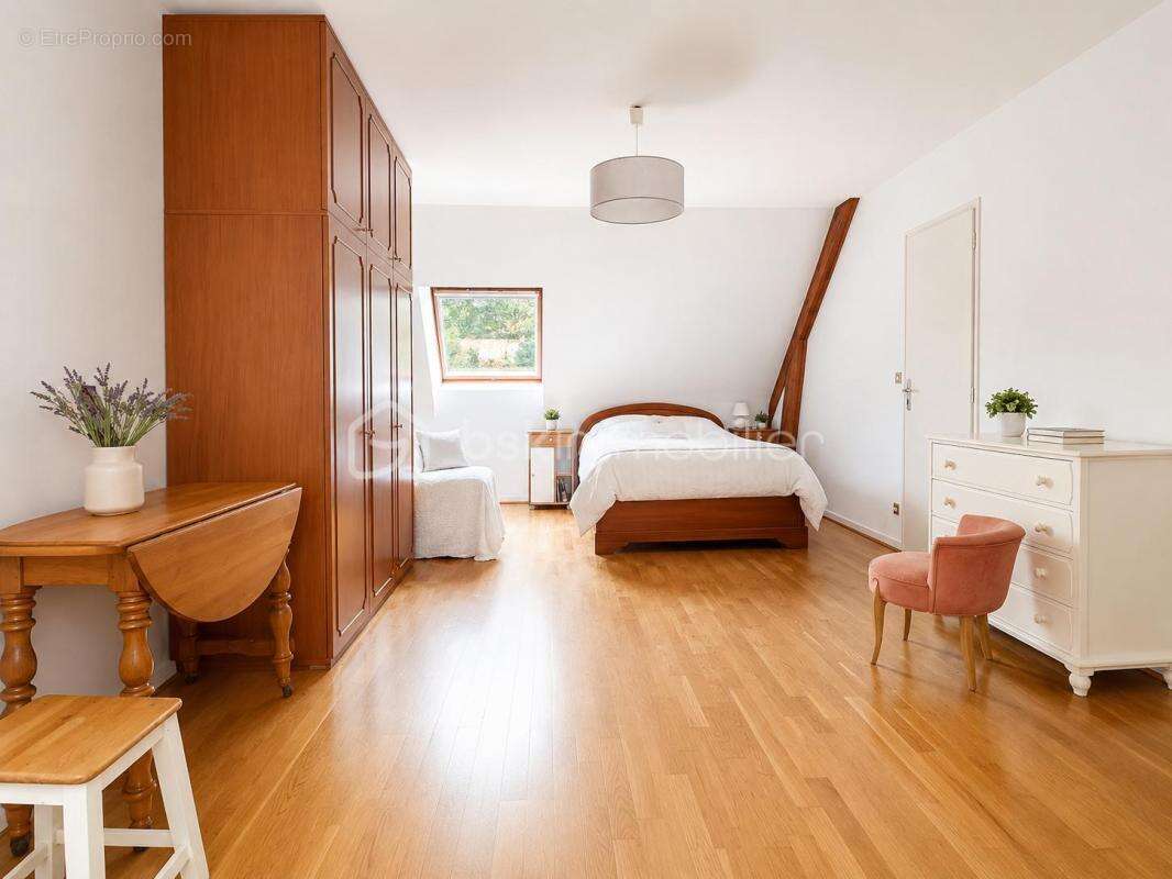 Maison 6 pièces – 143 m² – 4 chambres – Parc paysager de 1 700 m² - photo 10