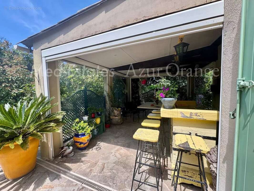 Maison à LA GARDE-FREINET