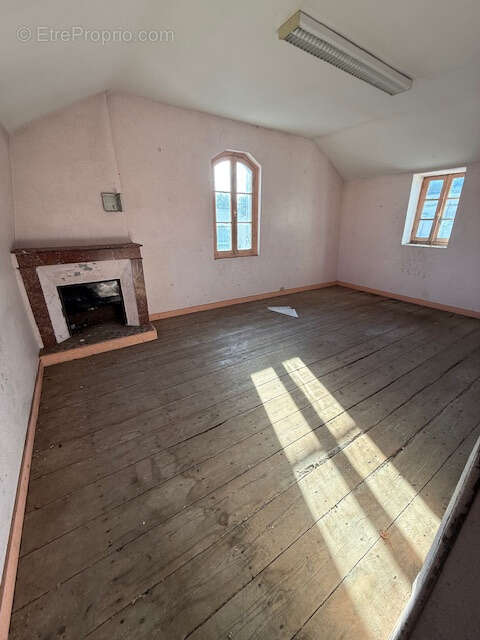 Appartement à SAINT-AIGULIN