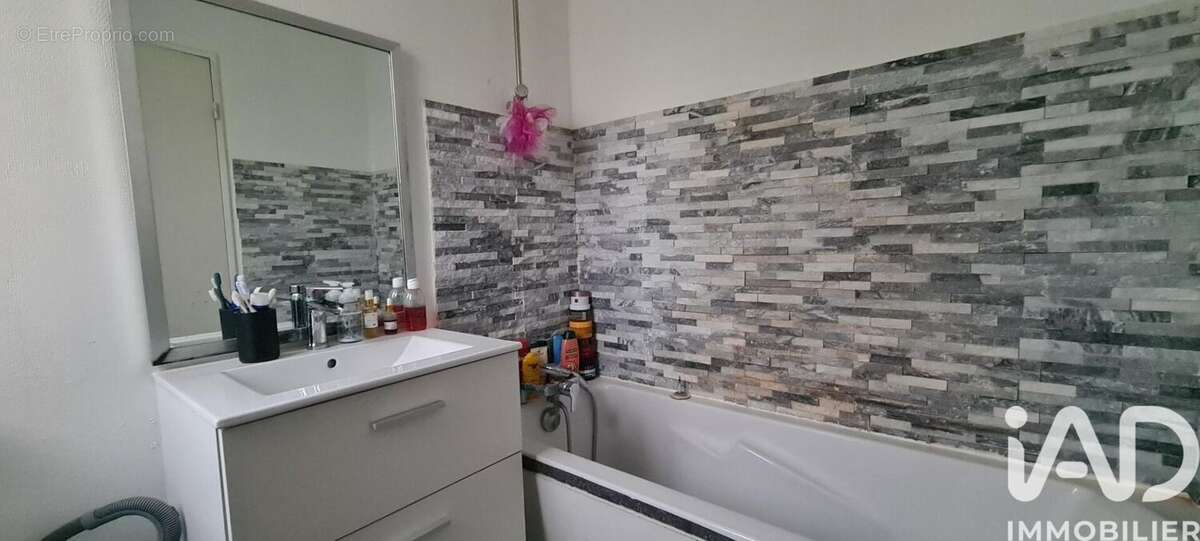 Photo 5 - Appartement à SAVIGNY-LE-TEMPLE