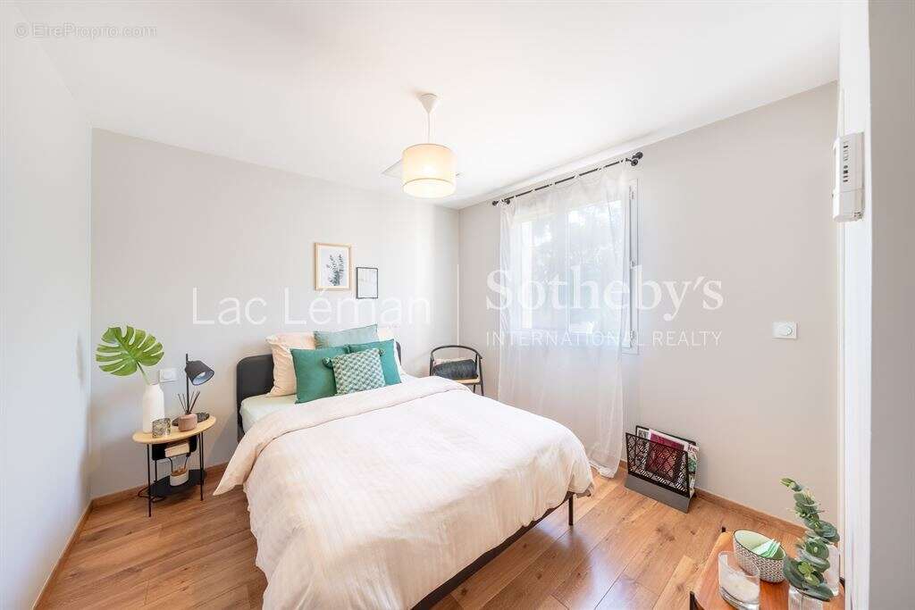 Maison à CHENS-SUR-LEMAN