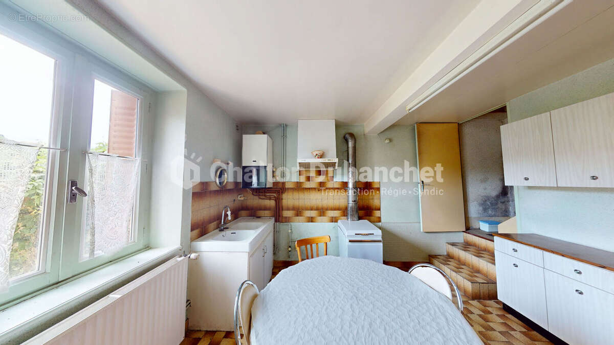 Maison à PANISSIERES