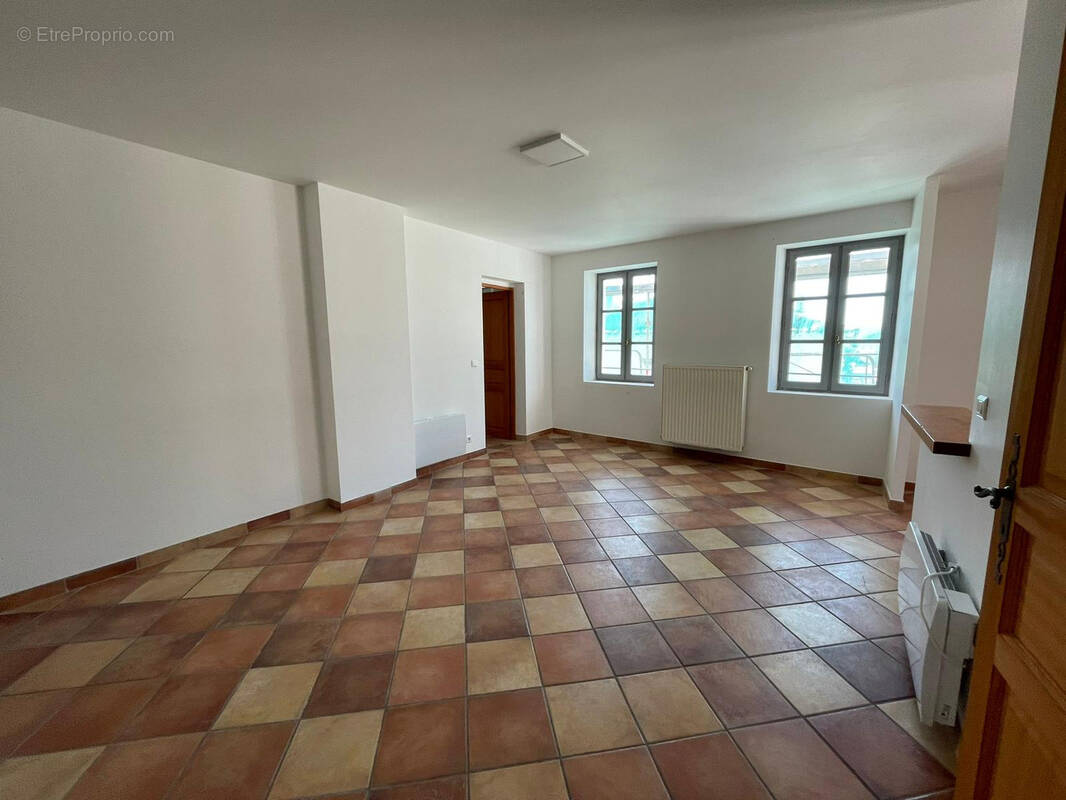 Appartement à PONT-SAINT-ESPRIT
