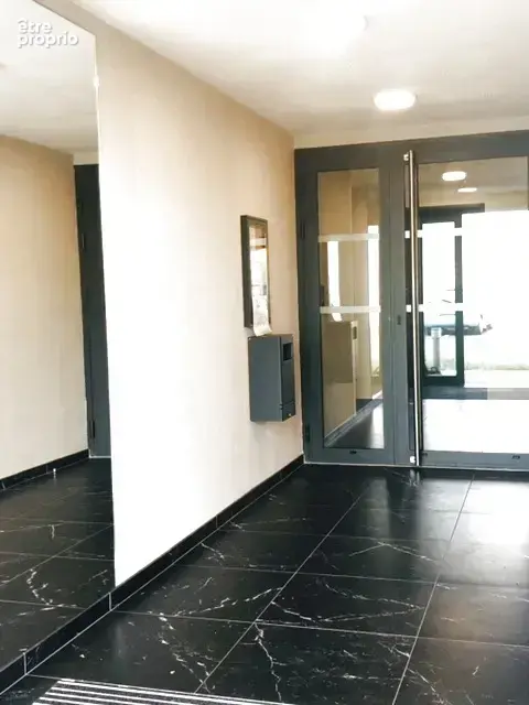 Superbe T2 récent avec grand balcon ensoleillé.... - photo 2