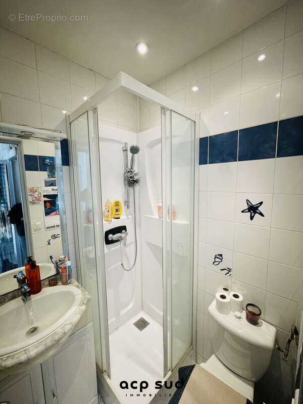 Appartement à MARSEILLE-5E
