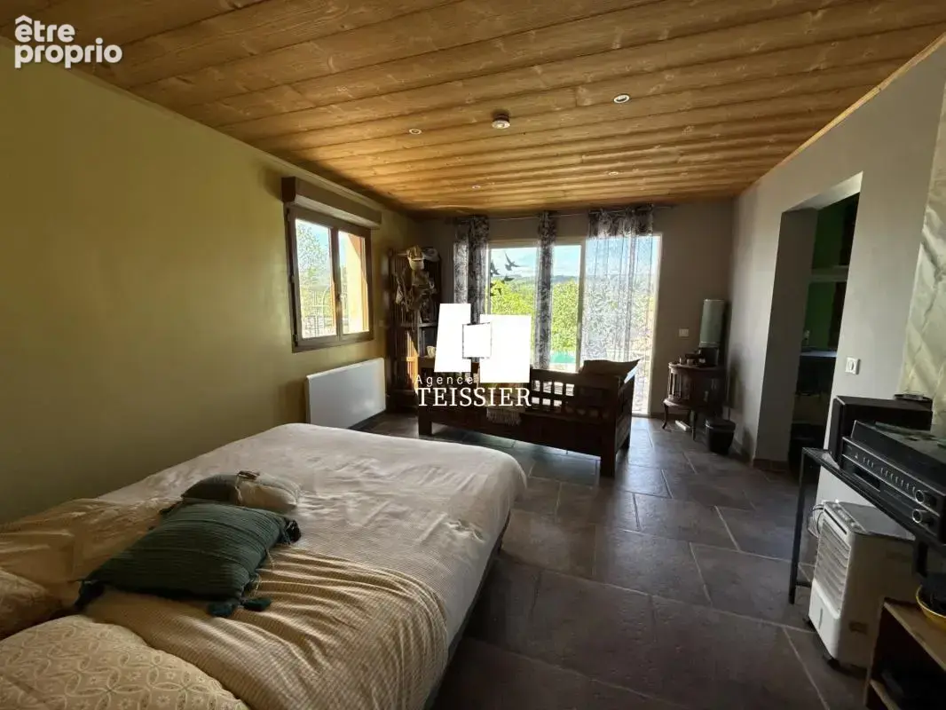 Maison familiale avec piscine à Chambonas - 182 m² - photo 15