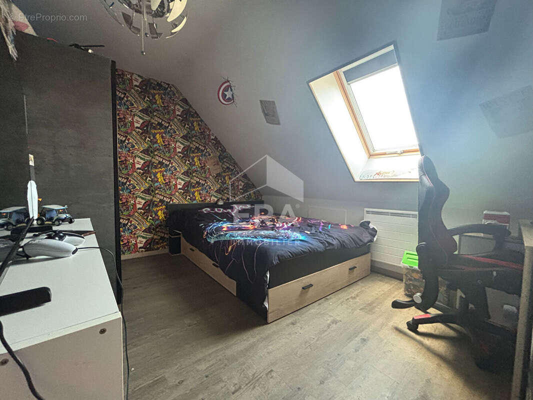 Maison à COURRIERES