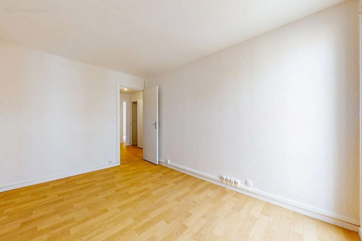 Appartement à COULOMMIERS