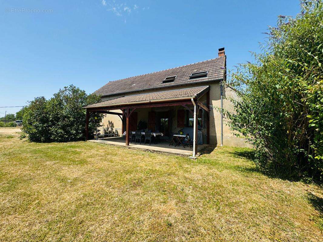 Maison à SAINT-LEGER-LE-PETIT