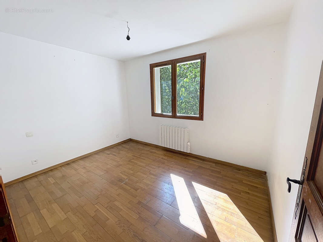 Maison 190 m² à Vals-Les-Bains  - photo 14