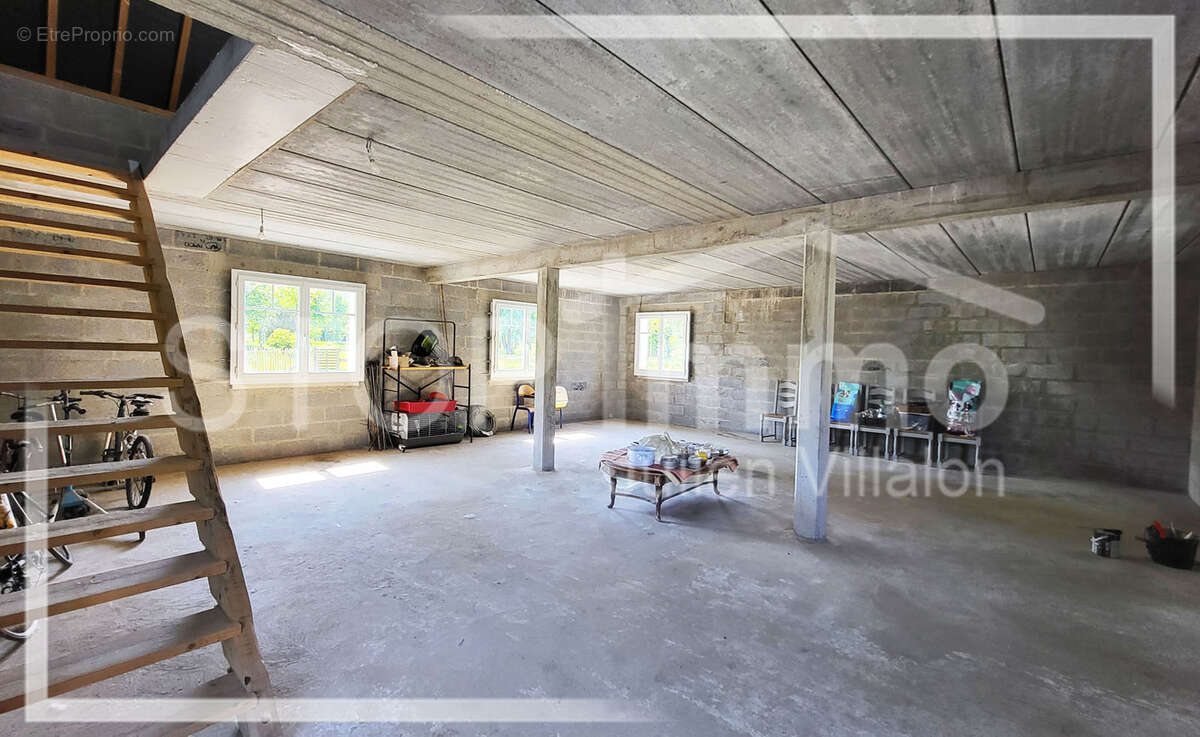 Maison à ESTREELLES