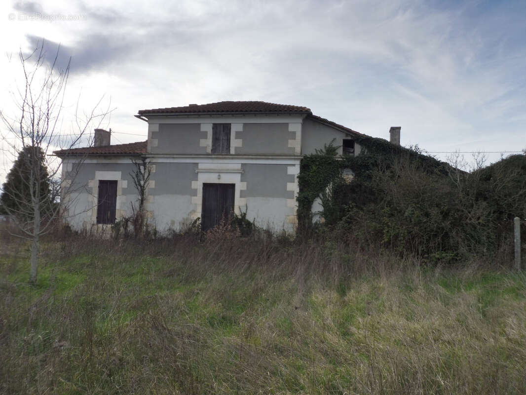 Maison à RIBERAC