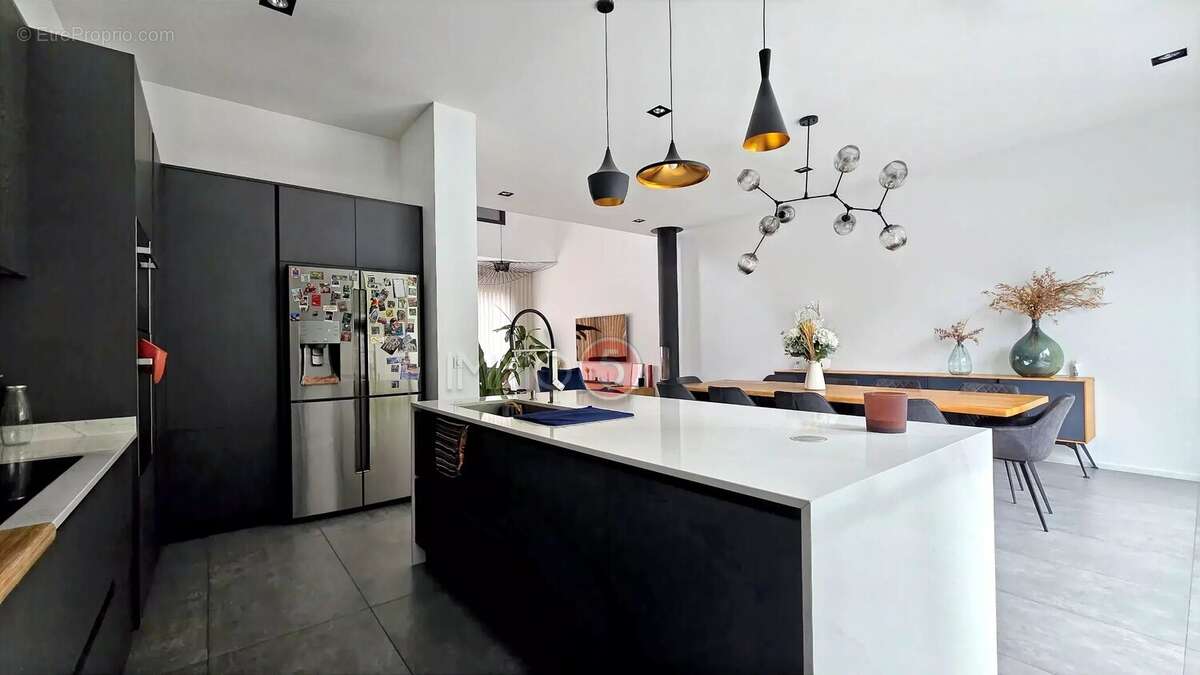 Maison à LES PAVILLONS-SOUS-BOIS